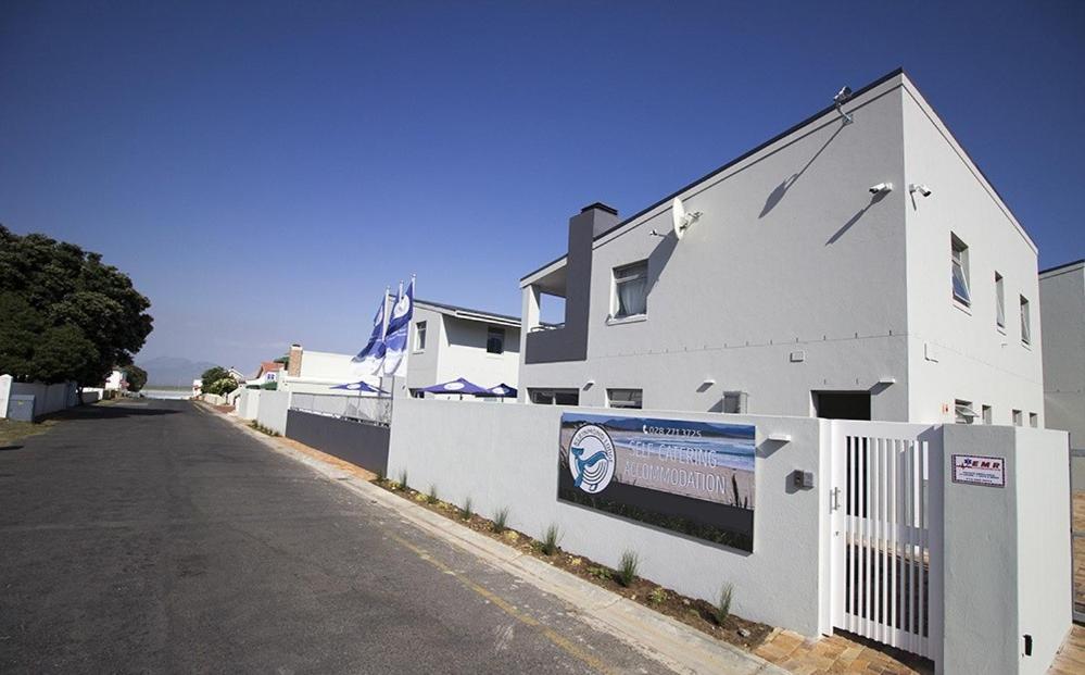 Kleinmond Lodge ภายนอก รูปภาพ
